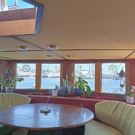 Bateau De Pirates Hotel Gruissan Ngoại thất bức ảnh